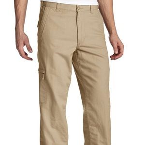 NWT Dockers Comfort Cargo Classic fit pants size 36x32